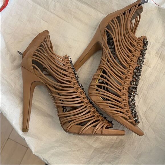 SAM EDELMAN LEATHER TAUPE STRAPPY SANDALS.… - Picture 4 of 8